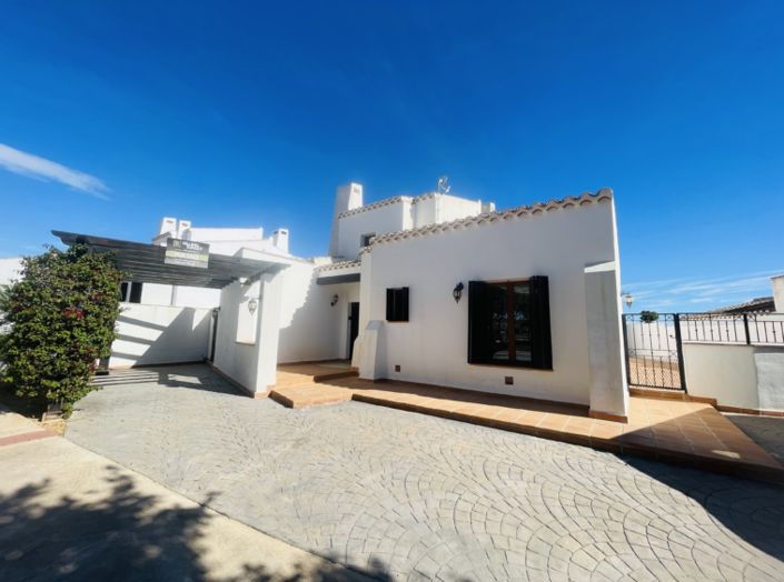 Image No.2-4 Bed Villa for sale