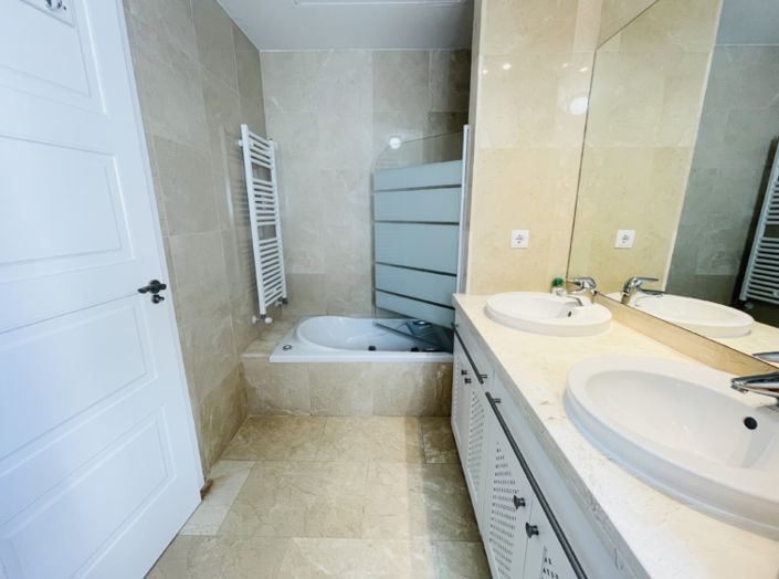 Image No.31-4 Bed Villa for sale