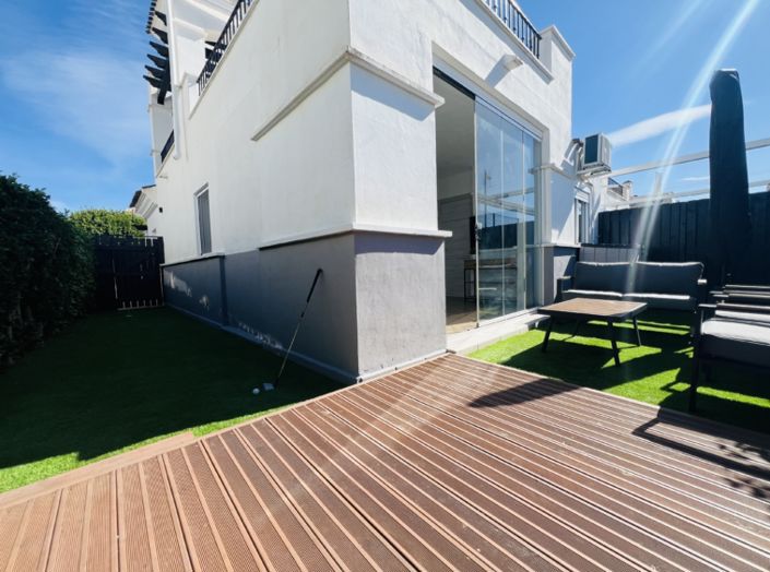 Image No.18-2 Bed Townhouse for sale