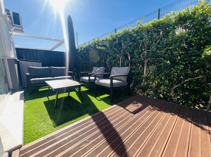 Image No.20-2 Bed Townhouse for sale