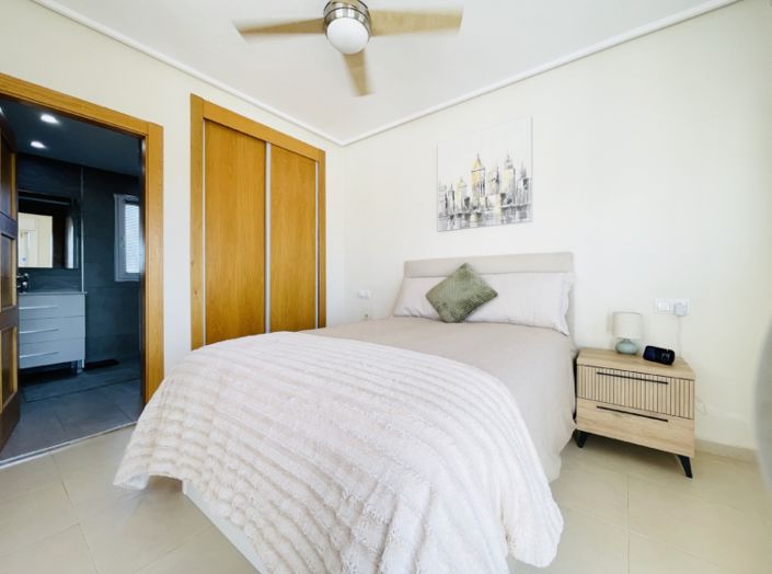 Image No.24-2 Bed Townhouse for sale