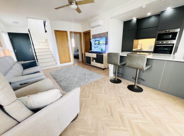 Image No.4-2 Bed Townhouse for sale