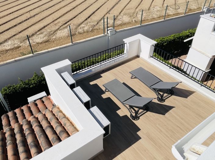 Image No.34-2 Bed Townhouse for sale