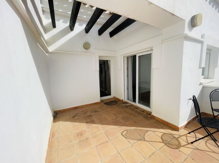 Image No.29-2 Bed Townhouse for sale