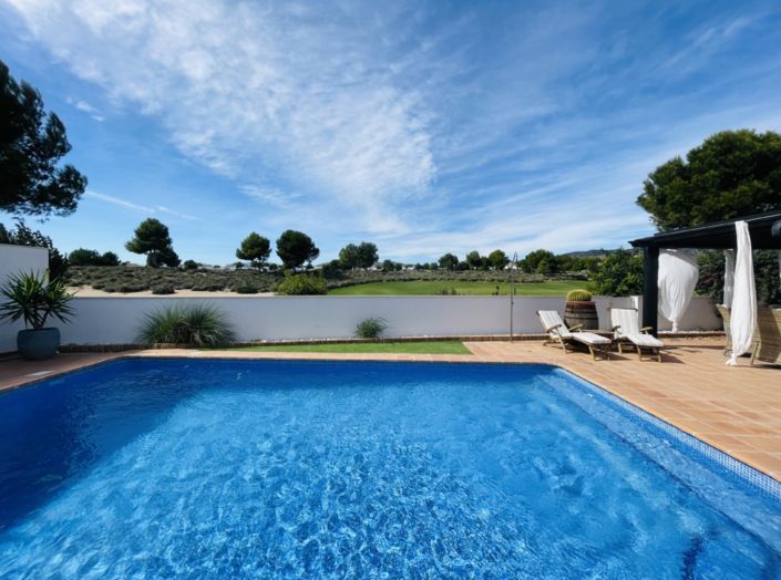 Image No.13-4 Bed Villa for sale