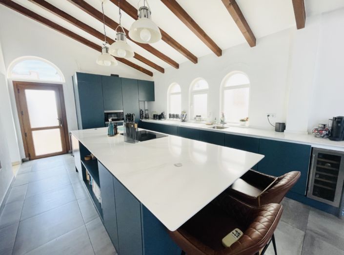 Image No.25-4 Bed Villa for sale