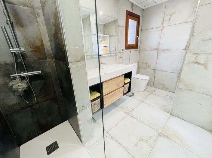 Image No.39-4 Bed Villa for sale