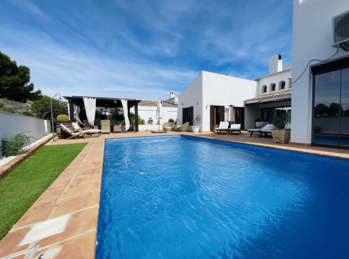 Image No.5-4 Bed Villa for sale
