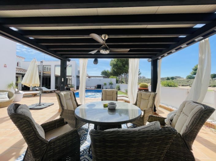 Image No.9-4 Bed Villa for sale