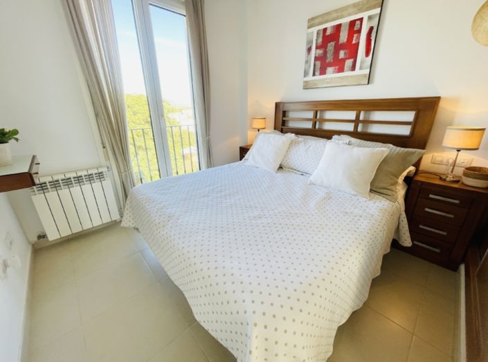 Image No.37-2 Bed Apartment for sale