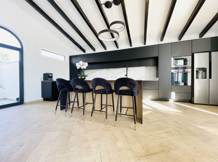 Image No.20-5 Bed Villa for sale