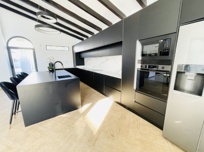 Image No.31-5 Bed Villa for sale