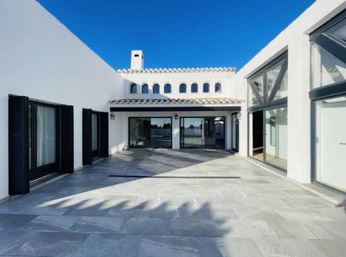 Image No.4-5 Bed Villa for sale