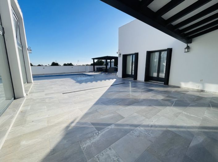 Image No.7-5 Bed Villa for sale