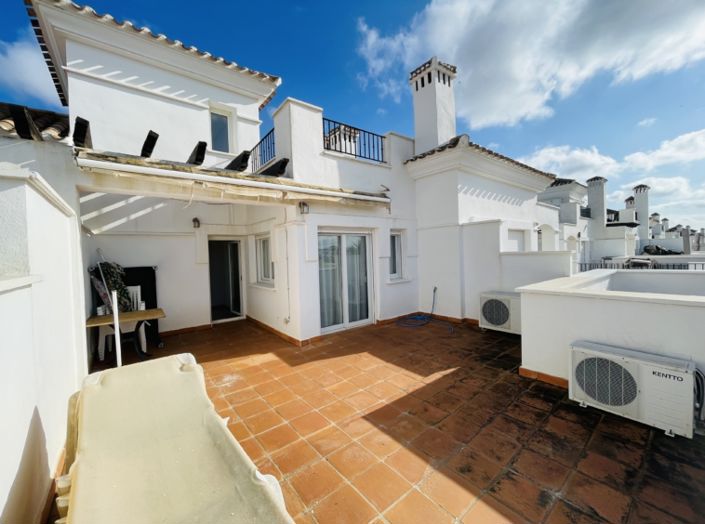 Image No.16-2 Bed Townhouse for sale