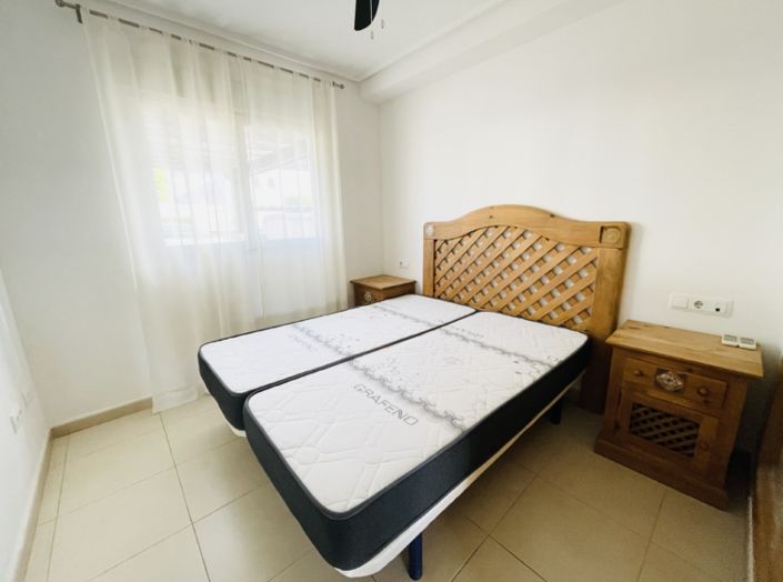 Image No.9-2 Bed Townhouse for sale