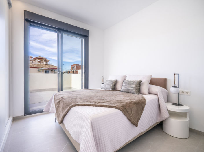 Image No.29-3 Bed Villa for sale