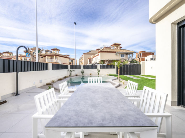 Image No.8-3 Bed Villa for sale