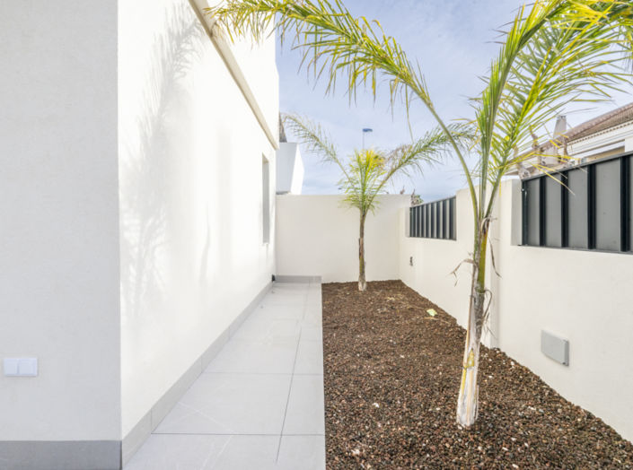 Image No.10-3 Bed Villa for sale