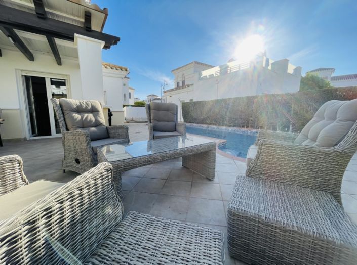 Image No.18-3 Bed Villa for sale