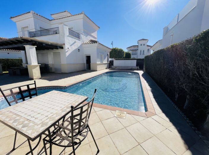 Image No.20-3 Bed Villa for sale