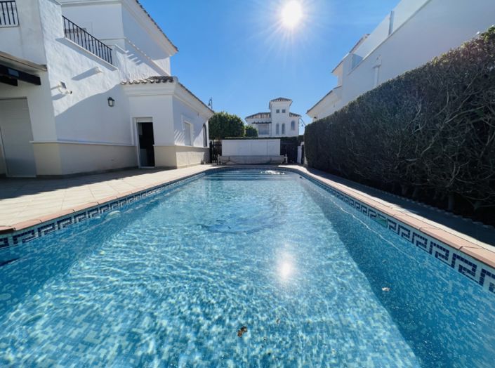 Image No.3-3 Bed Villa for sale