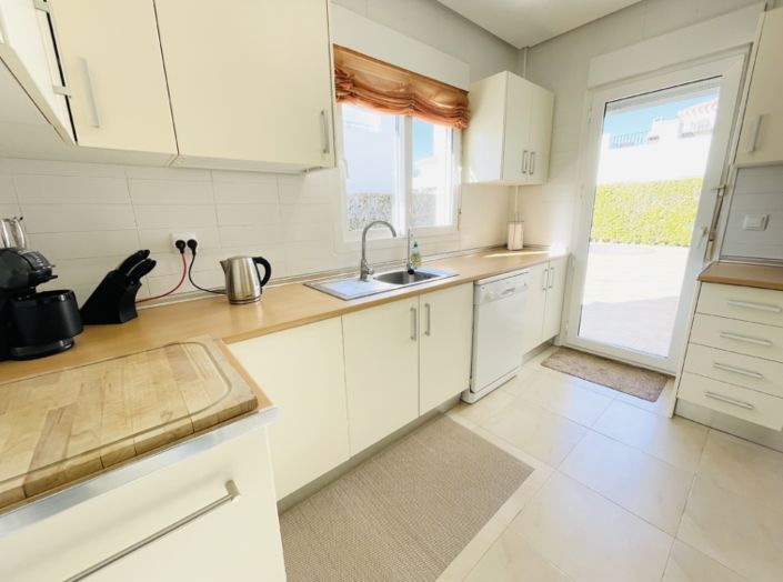 Image No.26-3 Bed Villa for sale