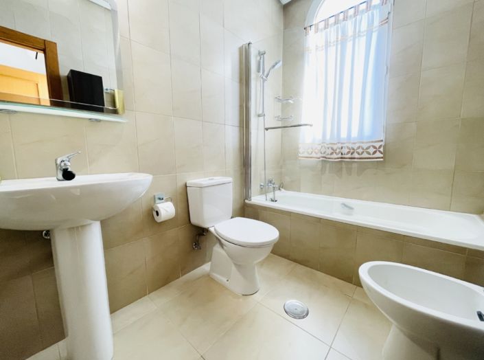 Image No.40-3 Bed Villa for sale