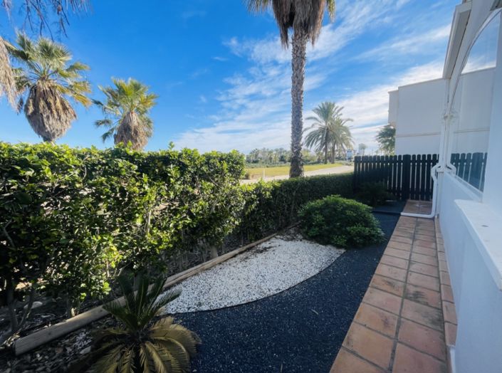 Image No.16-2 Bed Townhouse for sale