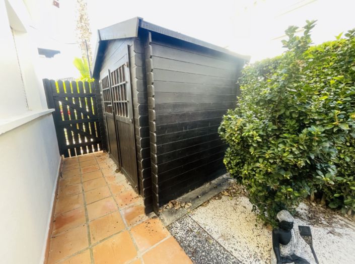 Image No.17-2 Bed Townhouse for sale