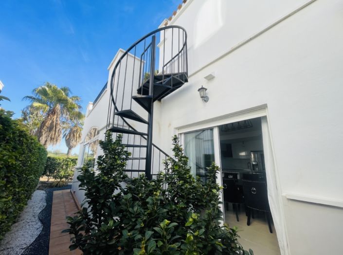 Image No.18-2 Bed Townhouse for sale