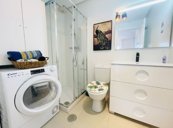 Image No.19-2 Bed Townhouse for sale