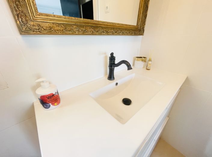 Image No.26-2 Bed Townhouse for sale