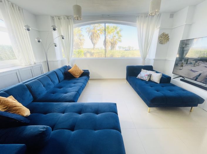 Image No.8-2 Bed Townhouse for sale