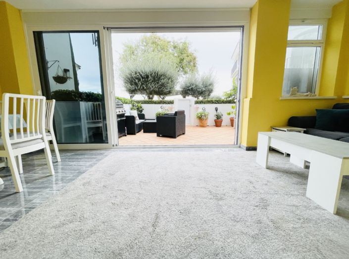 Image No.23-2 Bed Apartment for sale