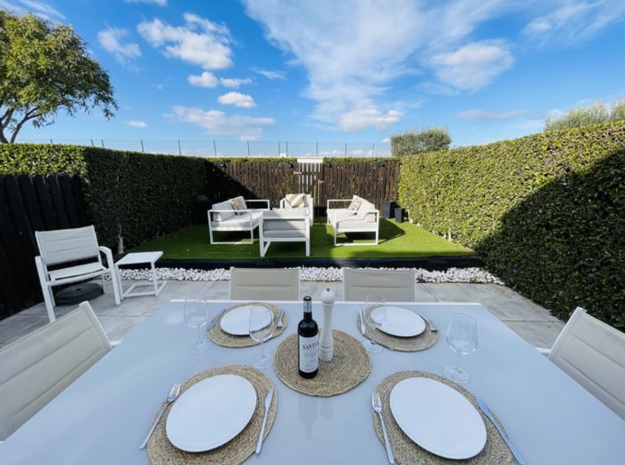 Image No.21-2 Bed Townhouse for sale