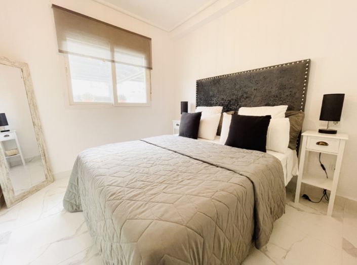 Image No.24-2 Bed Townhouse for sale