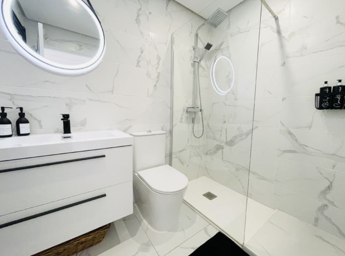 Image No.26-2 Bed Townhouse for sale