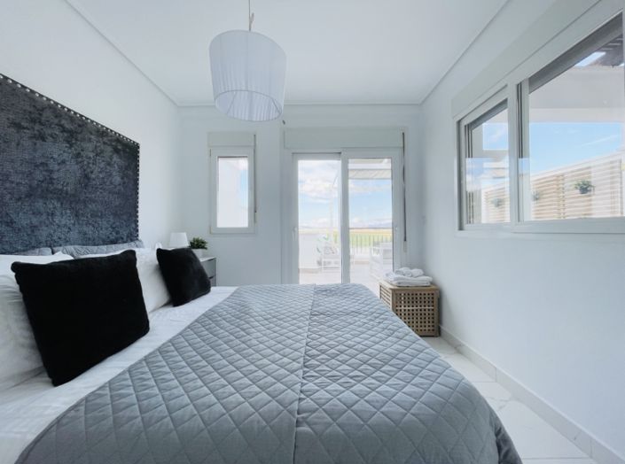 Image No.37-2 Bed Townhouse for sale