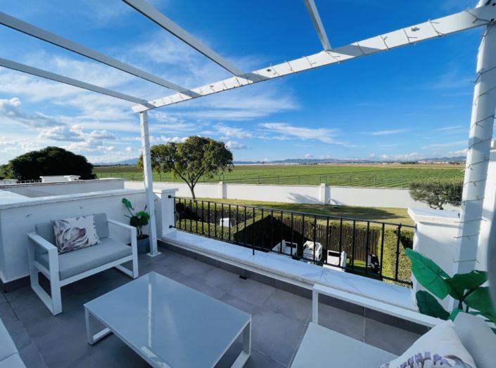 Image No.40-2 Bed Townhouse for sale