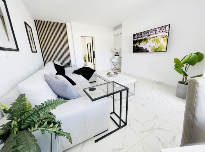 Image No.5-2 Bed Townhouse for sale