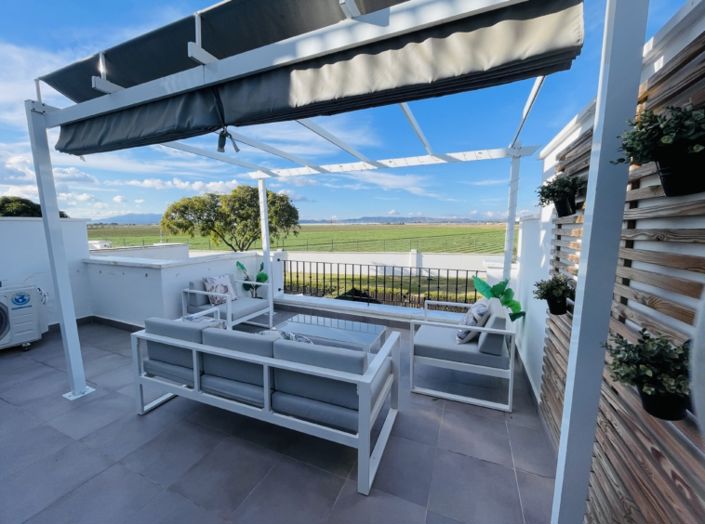 Image No.42-2 Bed Townhouse for sale