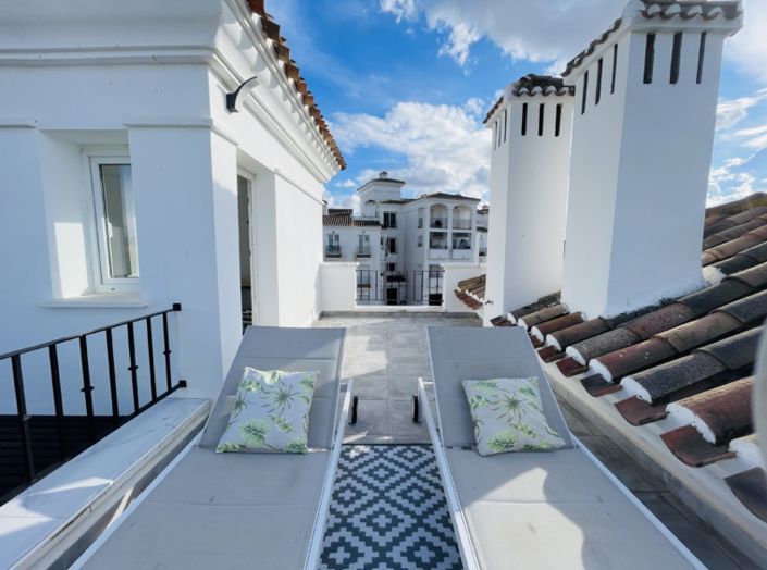 Image No.44-2 Bed Townhouse for sale