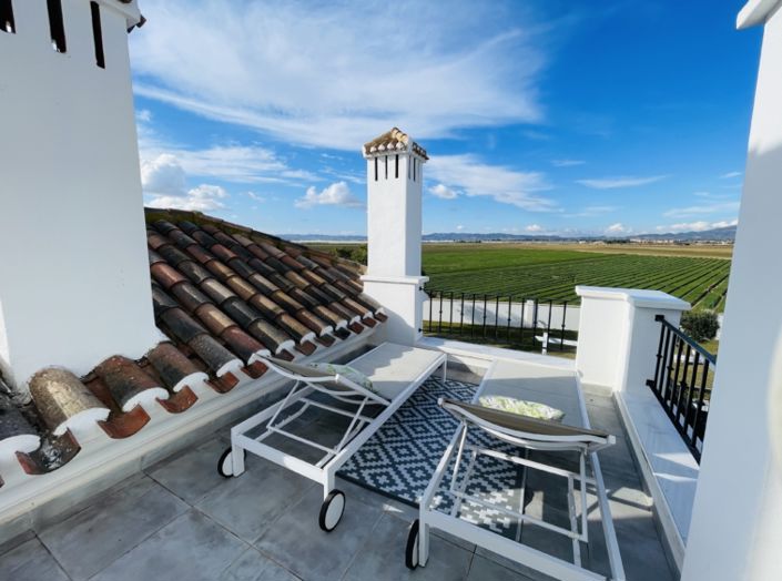 Image No.47-2 Bed Townhouse for sale