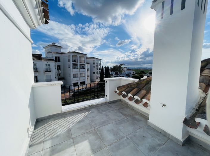 Image No.48-2 Bed Townhouse for sale