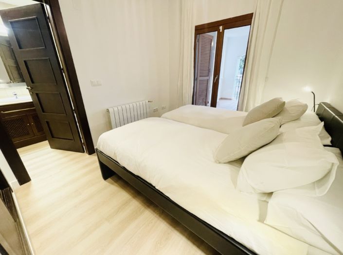 Image No.21-2 Bed Apartment for sale