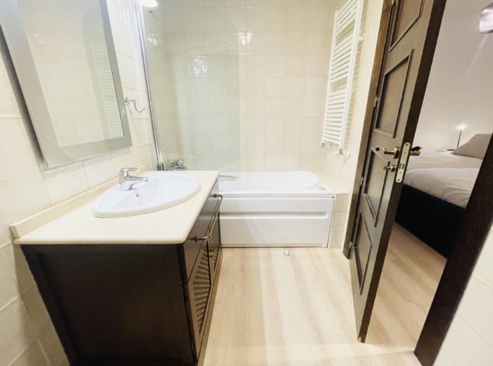 Image No.25-2 Bed Apartment for sale