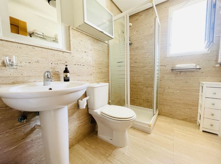 Image No.18-2 Bed Apartment for sale