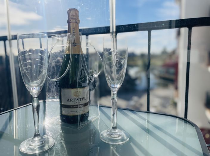 Image No.27-2 Bed Apartment for sale