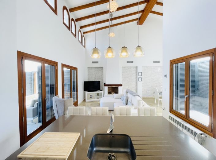 Image No.17-4 Bed Villa for sale